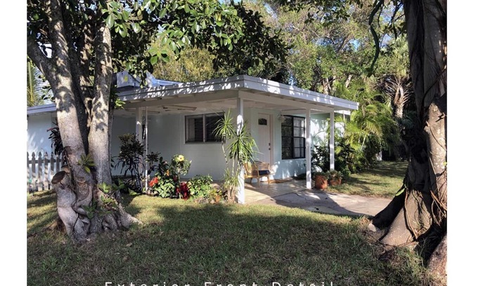 Rio House | Tropical painter and writer retreat