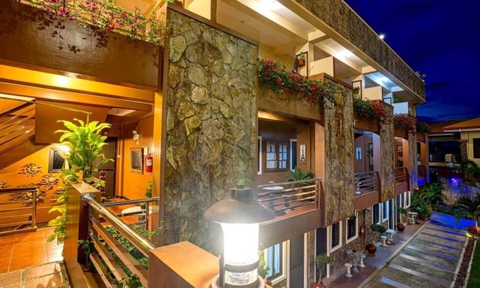 Estancia Apartment | Tropical Paradise: 1-Bedroom Bliss
