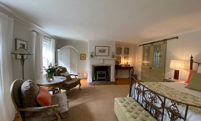 Harpers Ferry Apartment | Trouvaille House Suite #1 “Provence Suite"