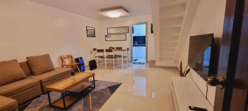 Clark Apartment | TRP16 - Cozy 2BR Townhouse near Clark Airport, Aquaplanet & Dino Island