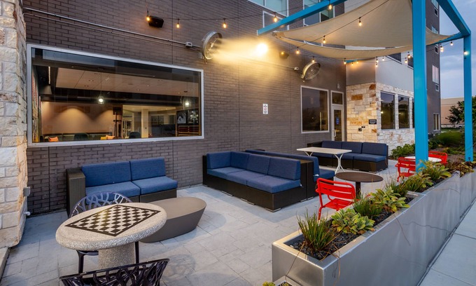 Pflugerville Hotel | Tru by Hilton Pflugerville, TX