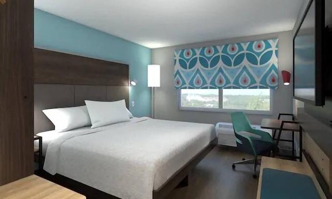 Stoughton Hotel | Tru by Hilton Stoughton