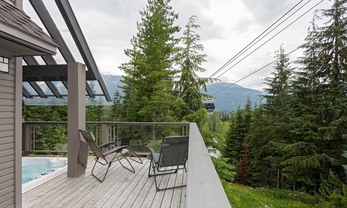 Upper Village House | True ski-in/out: close to village with Private HT