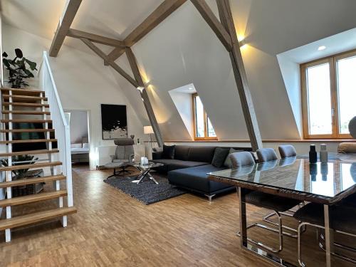 Innenstadt Apartment | TRULY - Viel Platz für Business & Familie - Modern, Garage, Fahrstuhl