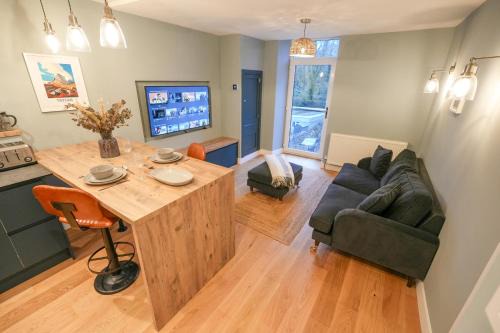 Bangor Apartment | Tryfan - Snowdonia, North Wales