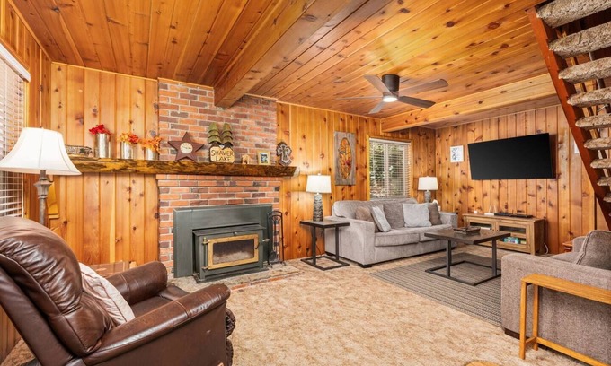 West Village Cabin | Tucked in Shaver Lake’s West Village and walking distance to shops, restaurants, and the lake!