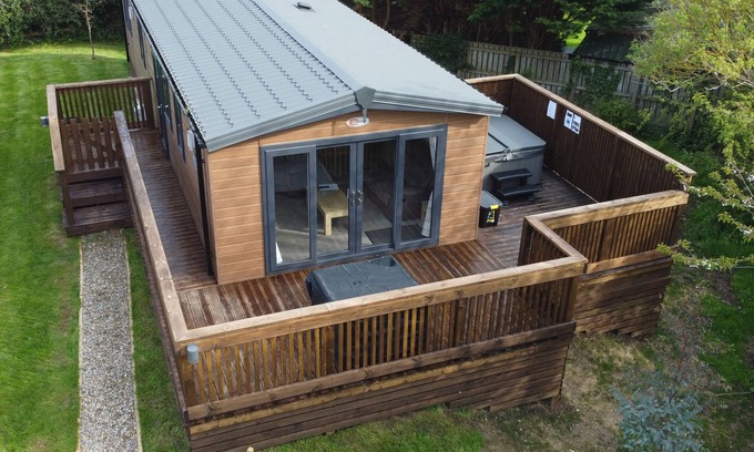 Runswick Bay Cottage | TULIP LODGE, pet friendly, country holiday cottage in Staithes