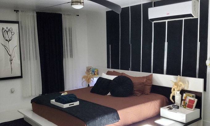 Tibbett's Turn Apartment | Tulixx Onyx. Peaceful quiet, waterfront designer updated apartment.