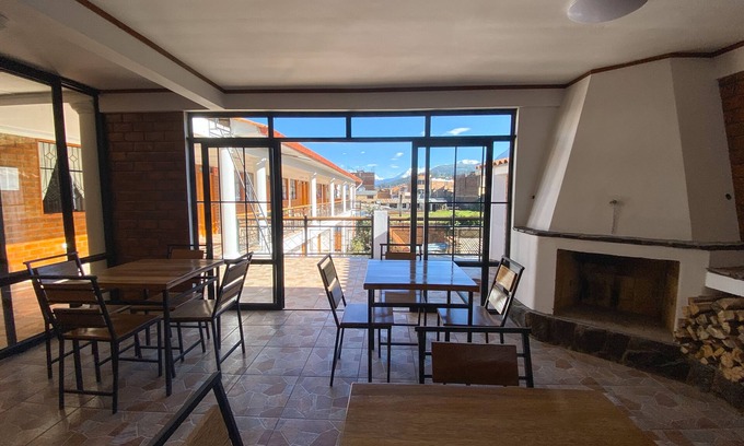 Huaraz Hostel | Tupac Hostel Huaraz