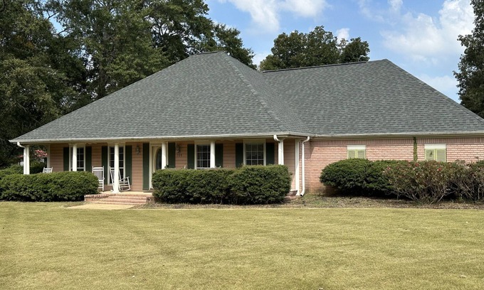 Saltillo House | Tupelo house near mall