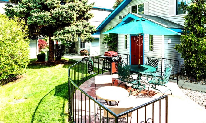 North Spokane House | Turning Leaf Townhome Suites