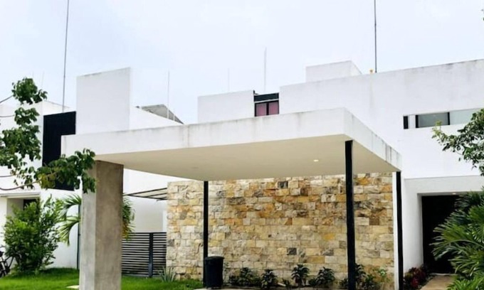 Conkal House | Turquoise House