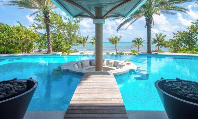 West Bay House | Turtle Breeze by Grand Cayman Villas
