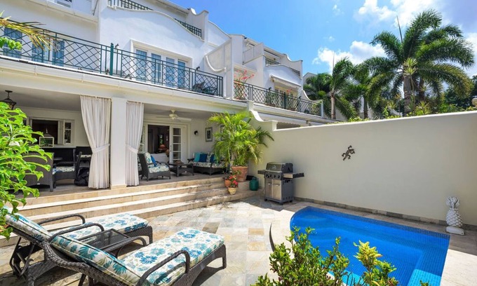 Mullins House | Turtles Reach 4 bedroom, pool, across from Mullins Beach Club
