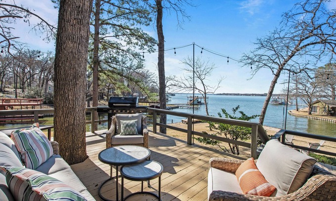 Leisure Land House | Twin-Coves Point at Cedar Creek Lake