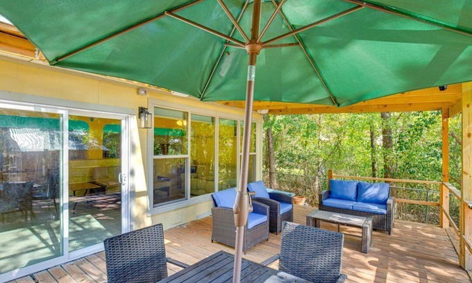 Gun Barrel City House | Twin Pines Lakehouse: Scenic waterfront family retreat! Nature, Fishing, Kayaks!