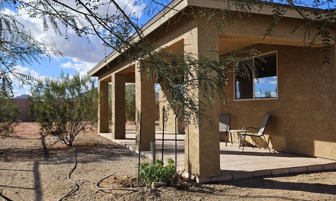 San Tan Valley House | Two bedroom 1 bath Casita, full kitchen, bath and laundry