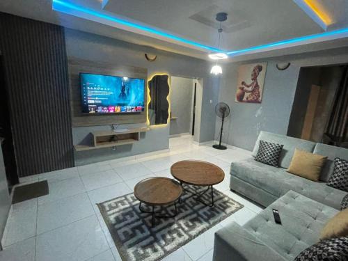 Ibadan Apartment | TWO BEDROOM AMWALLODE MODERN LUXURY APARTMENT Ibadan