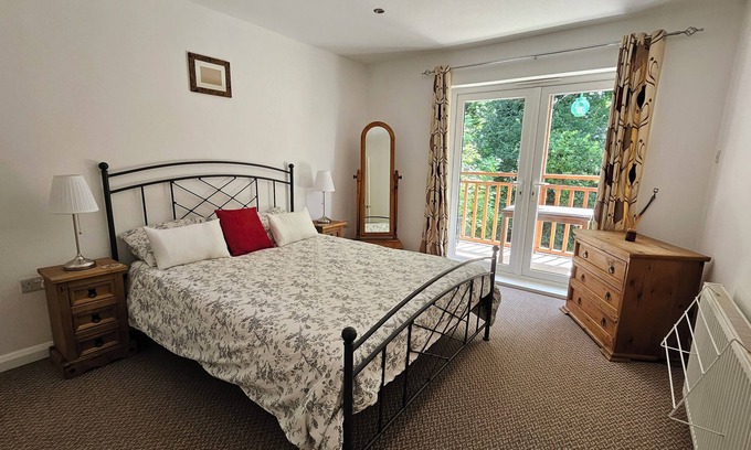 Leigh Sinton Apartment | Two bedroom Annexe with Hot Tub