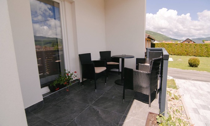 Korenica Apartment | Two bedroom apartment with terrace Korenica, Plitvice (A-24421-a)