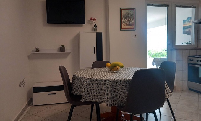 Kuciste Apartment | Two bedroom apartment near beach Kučište, Pelješac (A-12832-a)