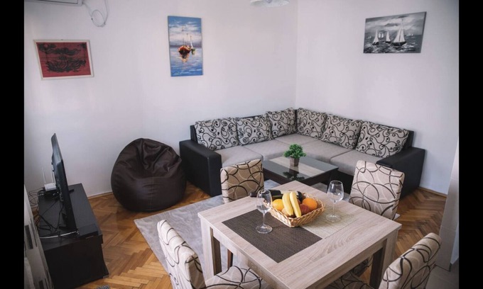 Bjelisi Apartment | Two bedroom apartment, with city view and plenty of sunlight.