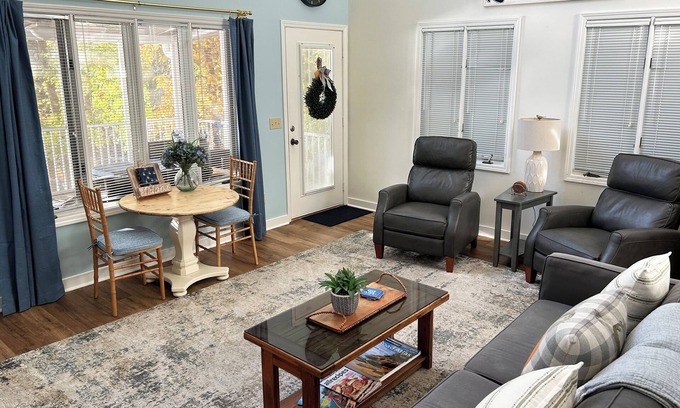Grand Rivers Condo | Two Bedroom Bayside Condo