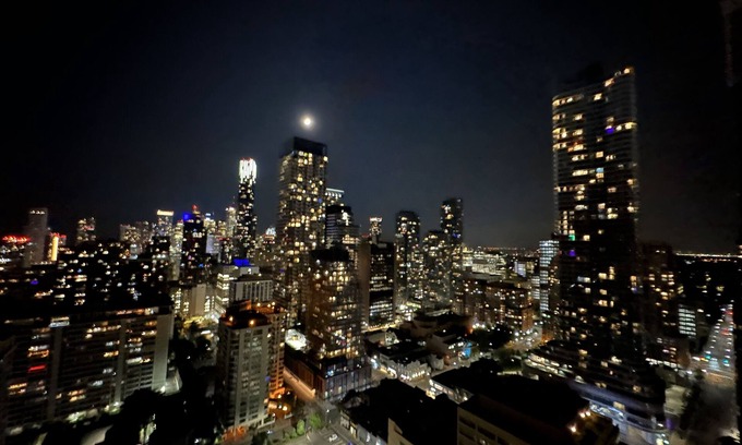 Cabbagetown Condo | Two bedroom condo with a sky view! Best location downtown.