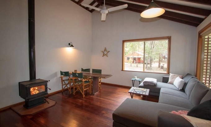 Peerabeelup Cottage | Two Bedroom Cottage - sleeps 6 - Self contained 2 Bedroom Cottage 1 King and 2 Bunks