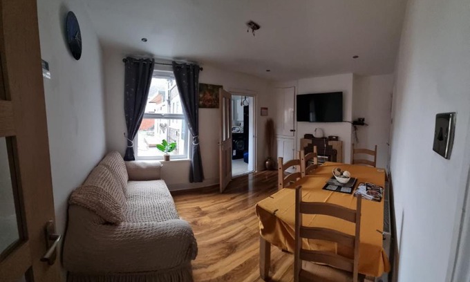 Birchington House | Two Bedroom End Terrace House near Birchington High Street