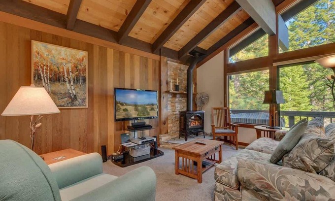 Tahoe City House | Two Bedroom Getaway at Chinquapin | Unit 75