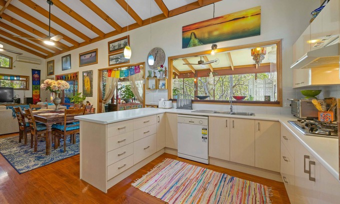 Dunbogan House | Two-bedroom holiday house surrounded by peaceful bushland