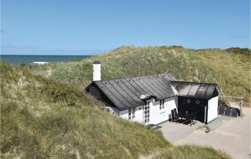 Fjand Badeby House | Two-Bedroom Holiday Home In Ulfborg