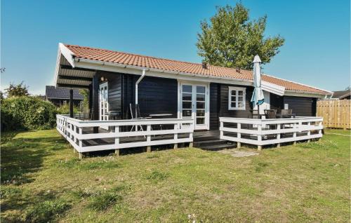 Nyborg House | Two-Bedroom Holiday Home In Nyborg