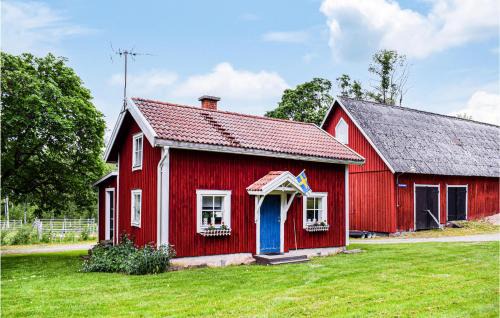 Rorvik House | Two-Bedroom Holiday Home In Rorvik