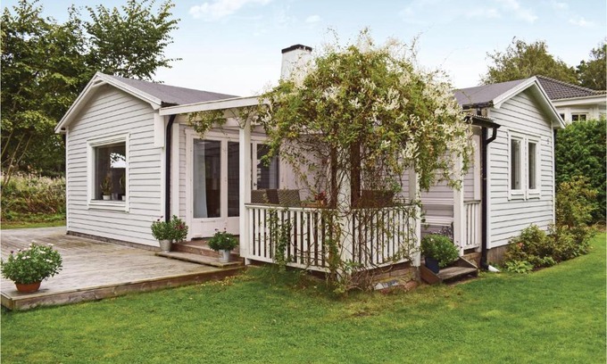 Jonstorp House | Two-Bedroom Holiday Home In Jonstorp