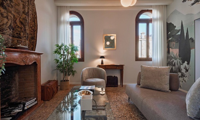 Dorsoduro Apartment | Two bedrooms apartment in an Historic Palace