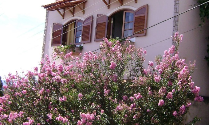 Sao Lourenco House | Two-floor apartment with partial view of Parque das Águas