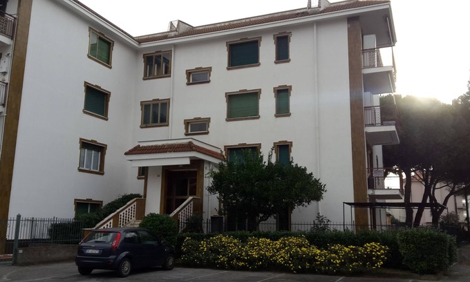 Pietra Ligure Apartment | two-room apartment convenient to the sea (cod. citra 009049-LT-06) (cod. CIN IT009049C2U9PHIGCQ)