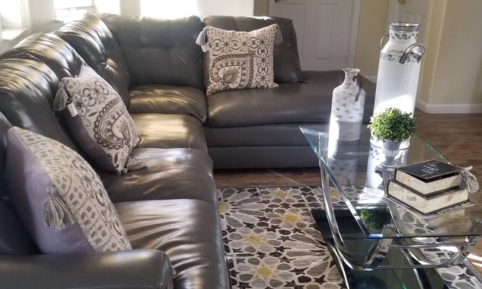 Cutler Bay House | Two story 2500 sq ft house located nearby shopping mall, restaurants and parks