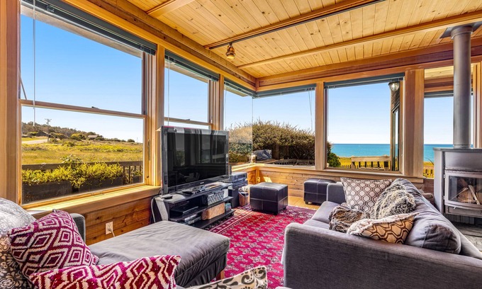 Westport House | Two-Story Oceanfront Home with Gorgeous Pacific Ocean Views