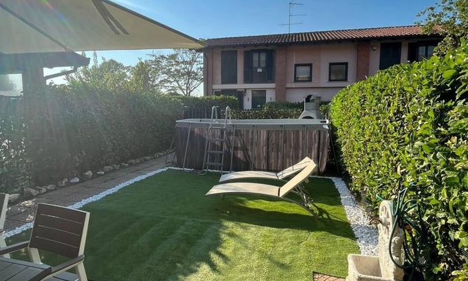 Albairate Villa | Two-story villa with private pool in residence near Milan fairgrounds