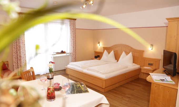 Piding Apartment | Type A-one-room-apartment-EG 27 sqm, living room/bedroom, terrace
