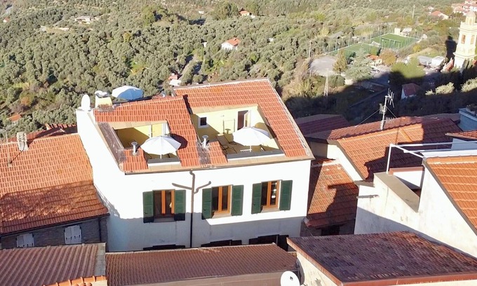 Chiusanico House | Typical Ligurian house with terrace and panoramic garden 12 km from the sea