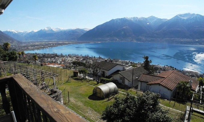 Orselina House | Typical, simple Ticino Rustico (60 m2) in a very quiet and sunny location