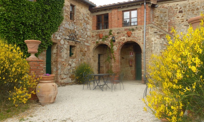 Trequanda Villa | Typical Tuscan villa