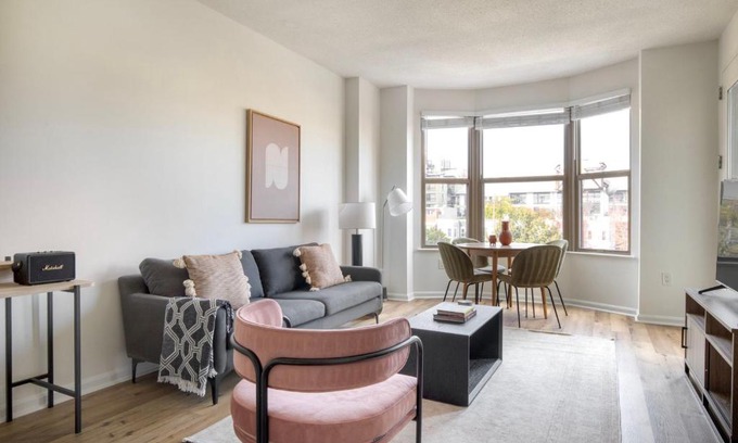 Cardozo Apartment | U Street 1br w gym rooftop nr metro dining WDC-726