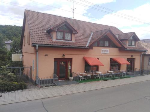 Poltar House | Ubytovanie Penzión Iveta