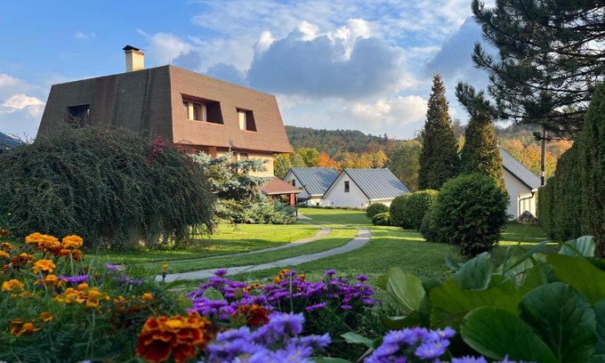 Stiavnicke Bane House | ubytovanie Vážka