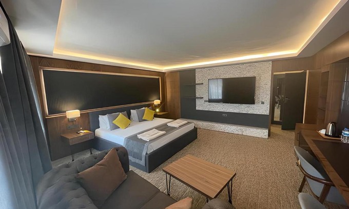 Kavaklidere Hotel | UK ANKARA Hotel